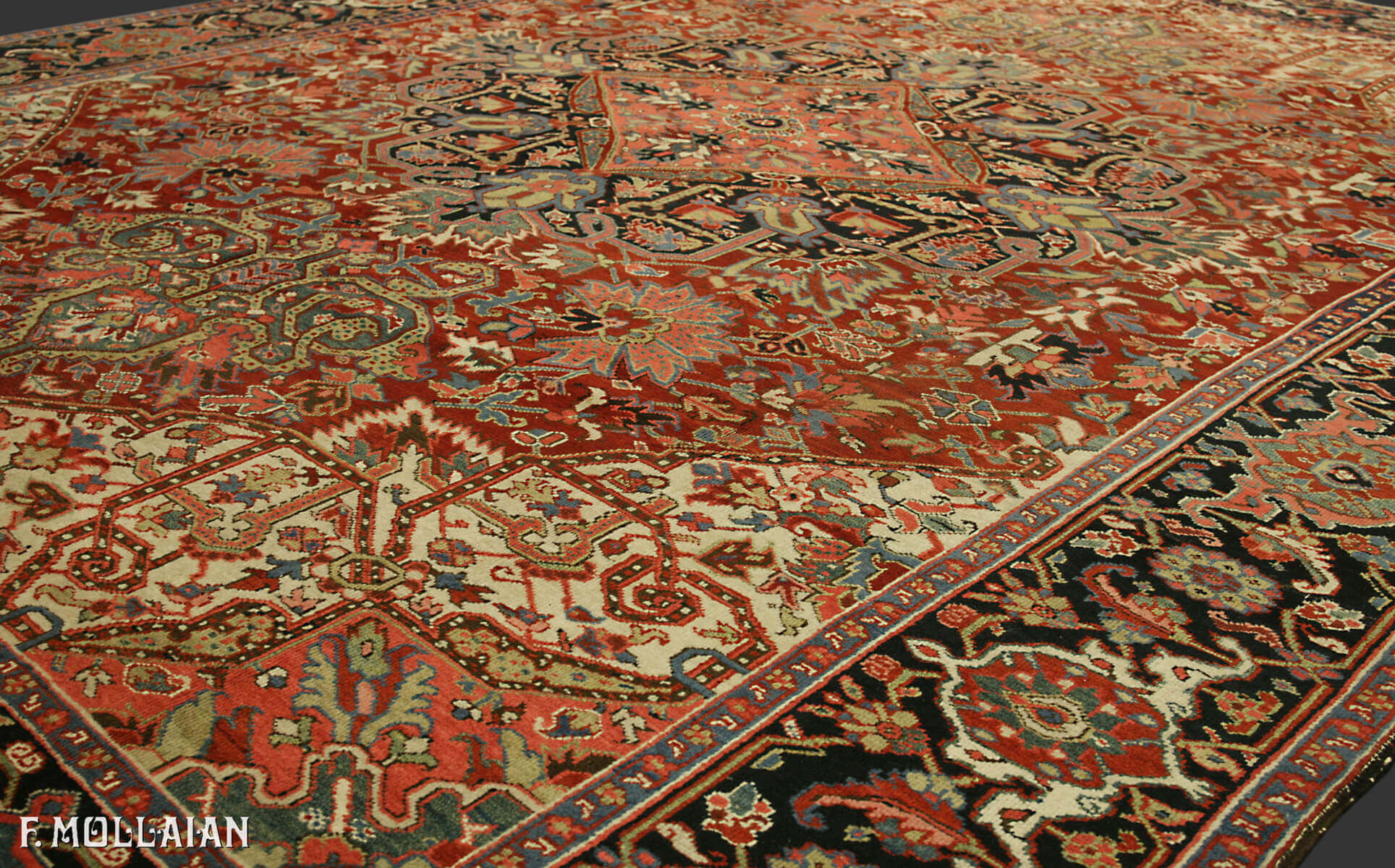 Antique Persian Heriz Carpet n°:42194126—(tubai 12/07/2021)